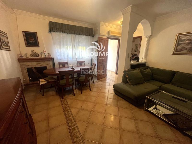 Foto 1dbd86e6-1d50-460d-b460-c5cdd5eefcd3. Casa aparellada amb aparcament a Centro - Torre de la Higuera Almonte