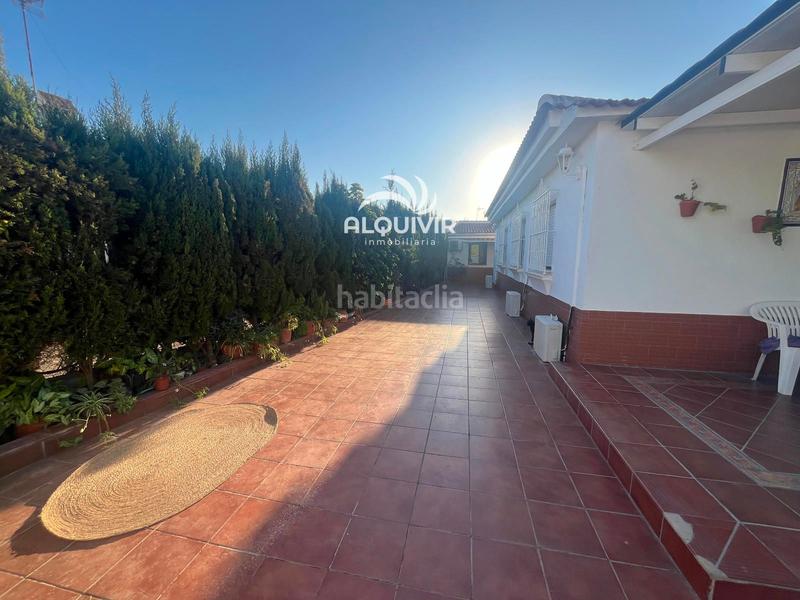 Foto 33c60625-b8e2-44bc-a6b6-0e94b2de18ba. Casa aparellada amb aparcament a Centro - Torre de la Higuera Almonte