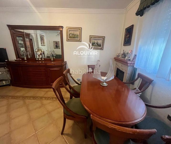 Foto c14a328d-7223-4ced-bf60-fc93f2085f96. Casa aparellada amb aparcament a Centro - Torre de la Higuera Almonte