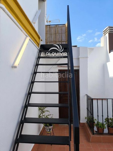 Foto ec9ec01b-017b-4cf1-bc0b-ae8e8cb8a788. Edificio in Arenal - Museo Sevilla