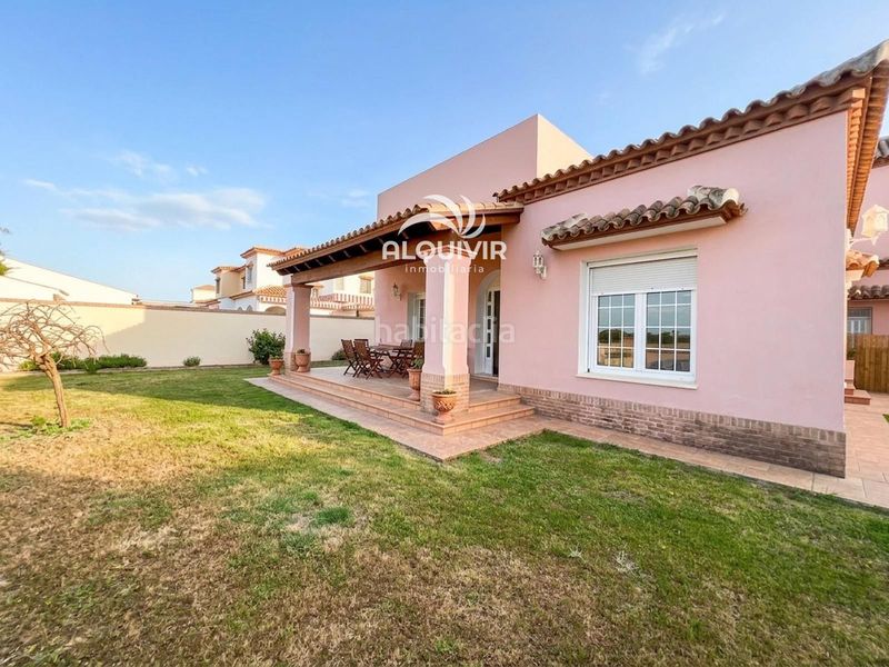 Foto 4a25d98f-8f50-4d95-9064-677feb2c900f. Casa aparellada amb aparcament a Golf - Torre Almenara Almonte