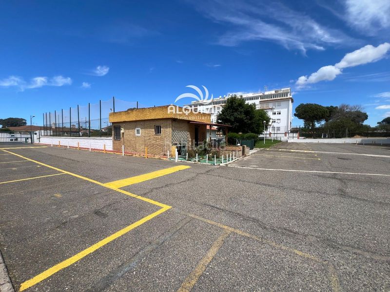 Foto 0f1dd133-8748-4084-b621-1258733794a7. Pis amb aparcament piscina a Centro - Torre de la Higuera Almonte