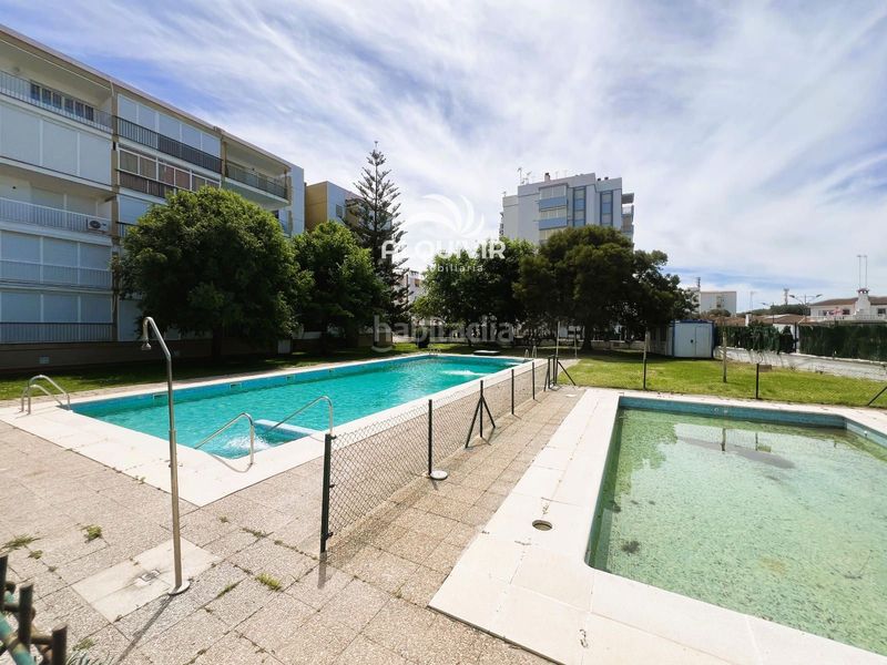 Foto af14b399-7f2c-4c83-b135-fab32a557f91. Pis amb aparcament piscina a Centro - Torre de la Higuera Almonte