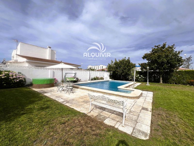 Foto 0a11612d-7e00-4484-985f-f0ebf4968234. Xalet amb aparcament piscina a Centro - Torre de la Higuera Almonte
