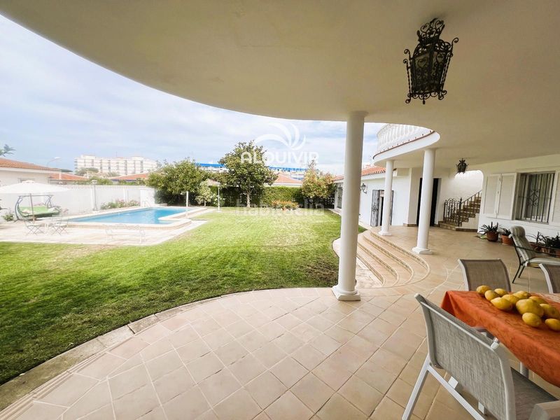 Foto c71cd8cf-47a1-4427-8a58-a5a7f78443f8. Xalet amb aparcament piscina a Centro - Torre de la Higuera Almonte