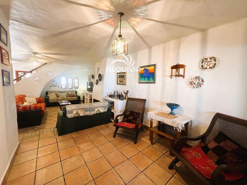 Foto c53cfeb9-1236-468c-9f9b-1c04f7f38b37. Casa adossada amb aparcament a Caño Guerrero Almonte