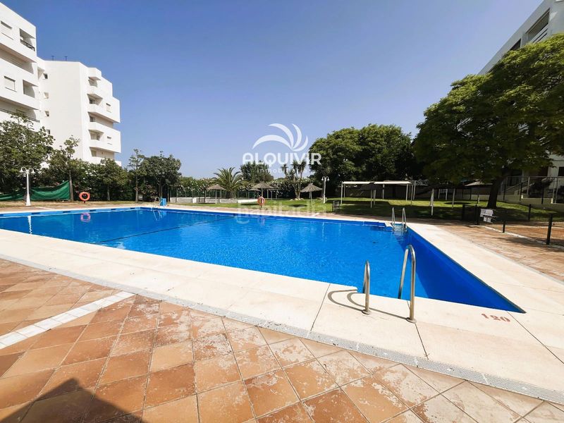 Foto 454a13e2-2d2b-4d16-9097-dd6d222a6d21. Pis amb piscina a Golf - Torre Almenara Almonte