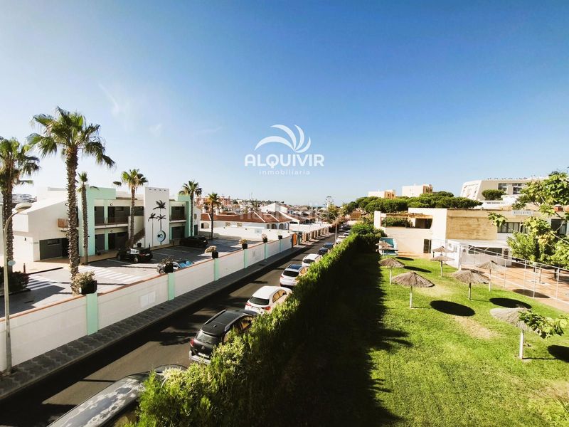 Foto a058f1c5-6d12-46d0-b22d-81399b14bb69. Pis amb piscina a Golf - Torre Almenara Almonte