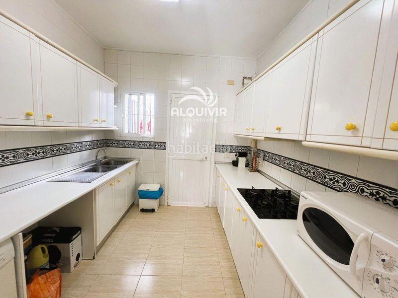 Foto cdca2201-74df-4c74-9bfc-a6017826eae2. Casa aparellada amb aparcament a Golf - Torre Almenara Almonte