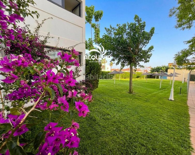Foto 83efdebd-6869-45f8-ad16-0021d4ab762a. Pis amb piscina a Golf - Torre Almenara Almonte