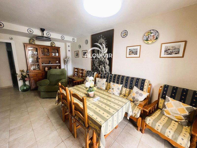 Foto 78c621b6-e0dd-4d93-a0b0-af08095453c6. Casa adossada a Caño Guerrero Almonte