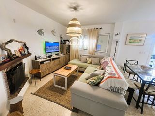 Maison jumelée à Caño Guerrero. Adosado reformado en venta, en matalascañas. zona caño guerrero.