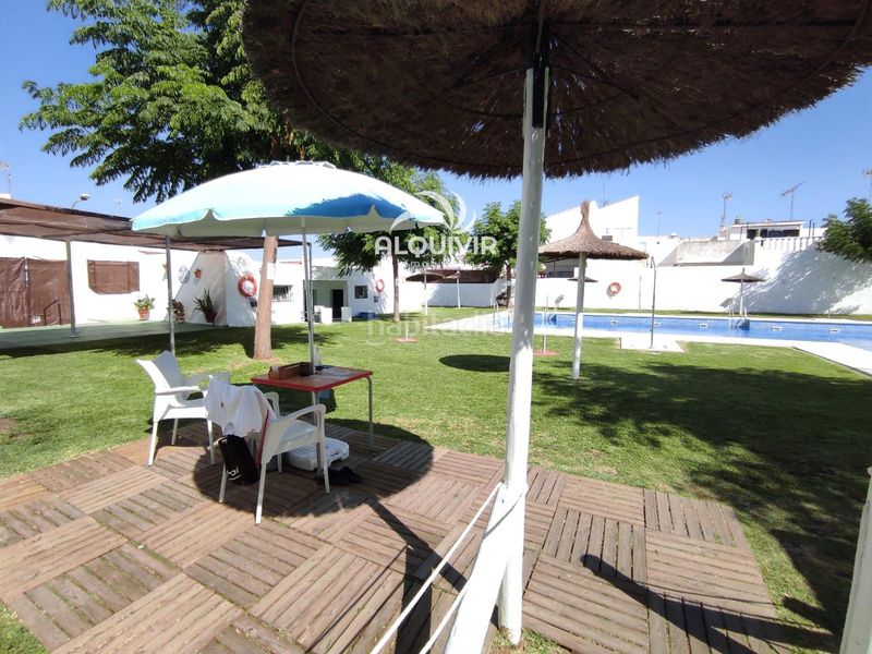 Foto 8ee51e3e-887a-4c0e-9505-841e5a2ef1a0. Casa adossada amb aparcament piscina a Caño Guerrero Almonte