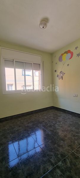 Foto ab5c5177-6703-4a9a-b846-a31a93b0a3ce. Pis amb calefacció aparcament a La Plana del Pintor Sabadell