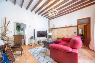 Casa a Andratx. En venta de casa de pueblo en andratx