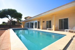 Chalet in Cala Pi-Vallgornera. Tu nuevo hogar con piscina y junto al mar