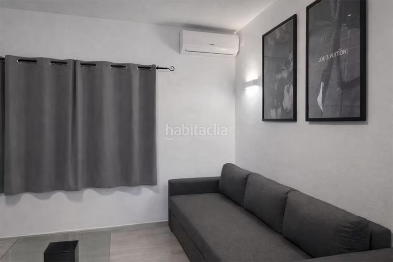 Foto cde287ea-a162-4408-b783-46554a4f3f3e. Casa adossada amb calefacció aparcament a Cala en Porter Alaior