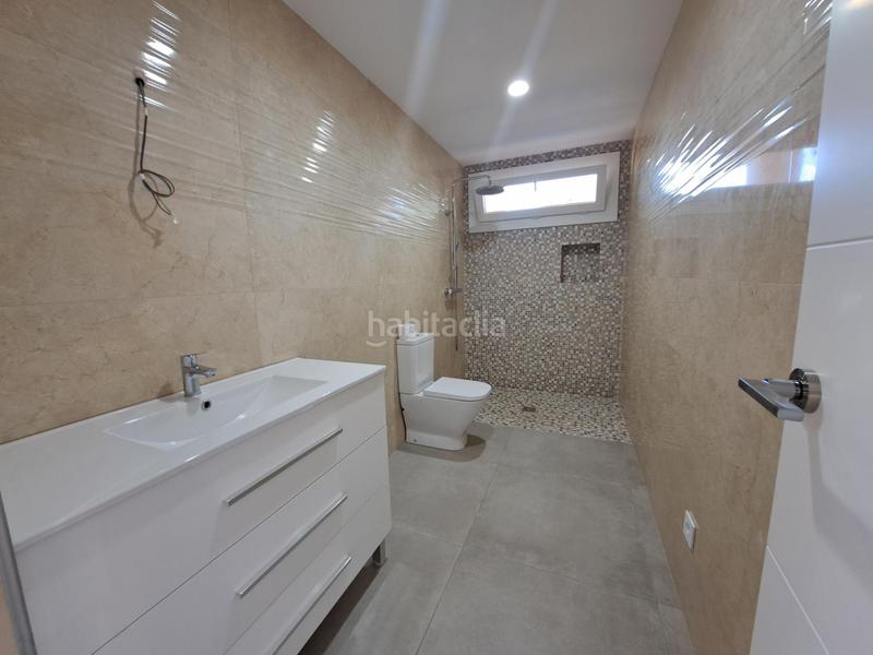 Foto fb8fd872-27bd-4071-913f-cdb1a8ab72c9. Chalet villa unifamiliar con piscina nueva construccion en Llucmajor