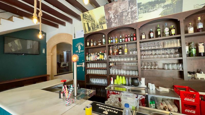 Foto cc7870c7-5a4c-4aea-a0ea-28cedb93f681. Traspàs local comercial a Algaida