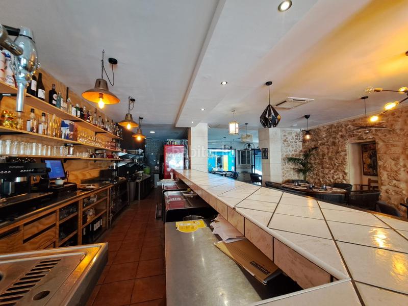 Foto ee99451f-4b0f-48e4-9d7b-5ce5fe54ba0e. Alquiler local comercial se traspasa elegante restaurante totalmente reformado en Santa María del Camí