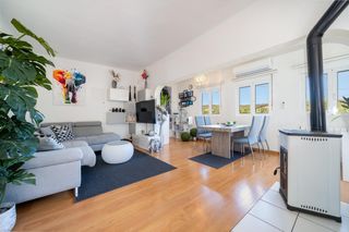 Casa aparellada a Costa de la Calma. Encantadora casa pareada con jardín y terraza en costa de la cal