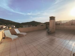 Attique à Andratx. Magnífico ático en andratx con amplia terraza, parking y traster