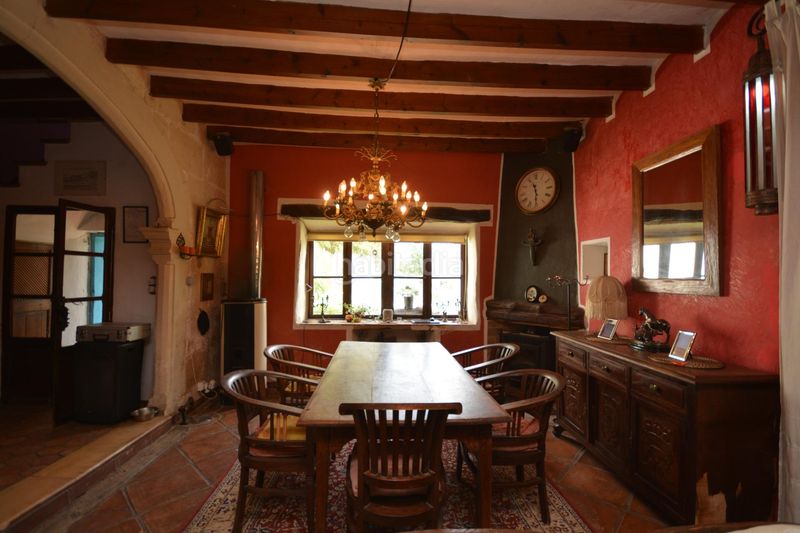 Foto b2731949-28ad-477b-9d01-182307928823. Masia amb aparcament a Campanet