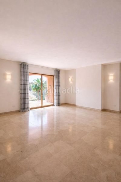 Foto c1263c49-bd7c-4d41-8b5f-95d82f2e0a6d. Àtic amb aparcament piscina a Santa Ponça Calvià