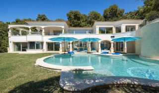 Chalet  Bella vista /c.calma. Villa de lujo extraordinaria en primera línea de mar con vistas