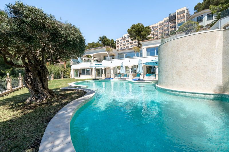 Foto cfc105f6-b786-4f67-b9e7-b5f673a13385. Xalet amb calefacció aparcament piscina a Costa de la Calma Calvià