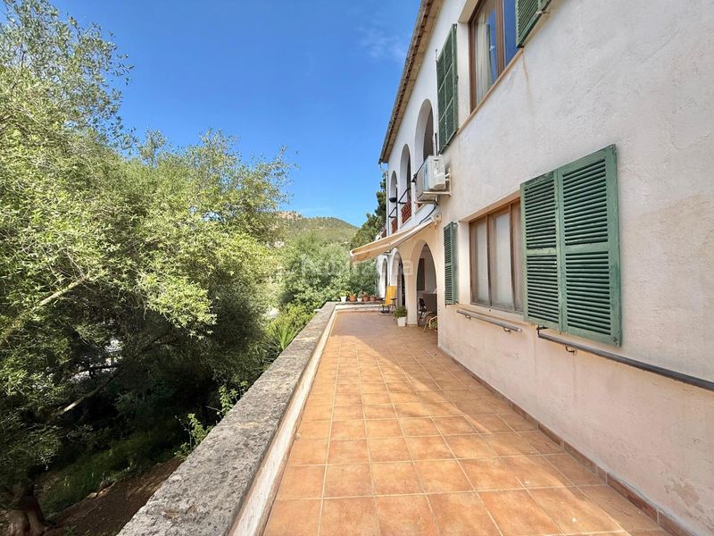 Foto f9c9f8b0-4eca-4bb8-a8f4-98980b4bab18. Casa amb aparcament a port d´Andratx Andratx