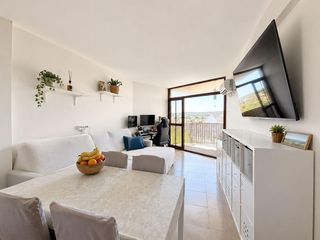 Apartment in Costa de la Calma. Apartamento con terraza y excelente ubicación en santa ponsa