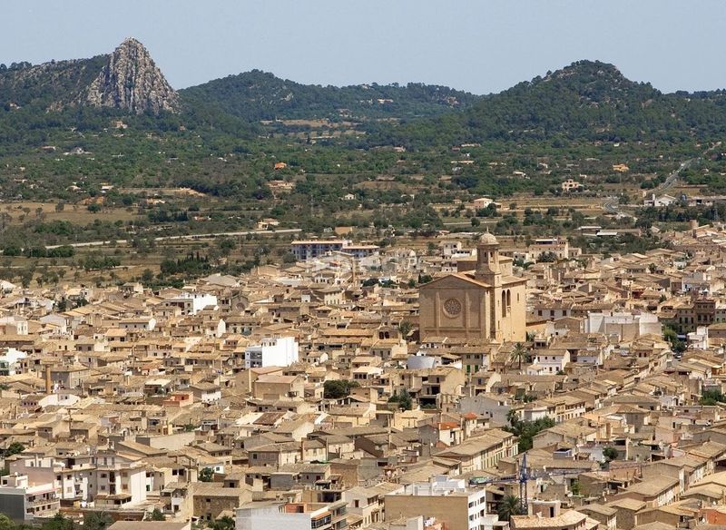 Foto 3e176f96-2caf-464d-bdc5-8a5eef3cdcd5. Terreno residencial venta de finca 230.000 m2 292m2 edificables en Llucmajor