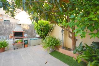 Semi detached house in Son Espanyolet. Chalet adosado, con garaje para 3 coches con 2 terraza, en son e