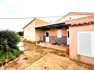 Casa  Polígono poligono 25. Casa de campo con negocio en funcionamiento  vive y gana desde e