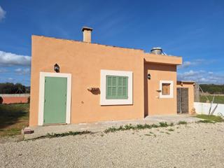 Maison  Camino es bendris. Buscas tu refugio en el campo o tu primera vivienda cerca de man