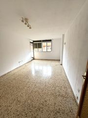 �tic  Carrer carrer ind�stria. �tico 3 dormitorios y 2 ba�os en zona industria, palma �tico