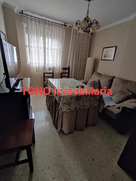 Foto 0245ec16-41a7-42eb-87fb-abb950682ddc. Casa amb aparcament a Écija