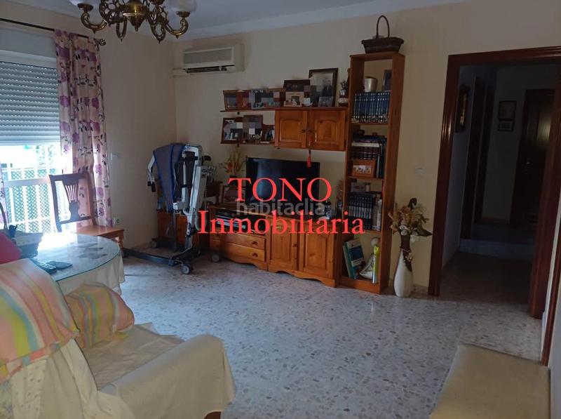 Foto f58ff1bc-e5a1-439f-88b3-5c1a372a9b60. Appartamento con parcheggio in Écija