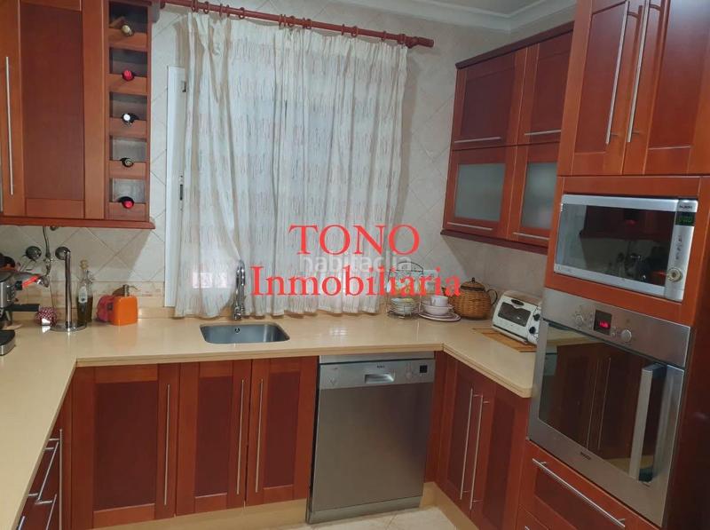 Foto 90a31372-57ce-40dd-87f9-4fdf6c112d3e. Casa adossada amb aparcament a Écija