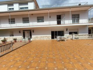 Casa a Carrer de la cadernera 15. Oportunidad inversión!!!  4 viviendas con licencia turística en