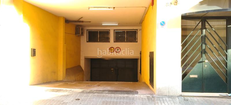 Foto aeb8b9bb-f6e1-4b6e-a63b-728a48a1b469. Autoparkplatz in camí ral de la mercè 511 in Centre Mataró