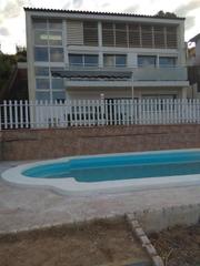 Chalet dans Abrera. Gran casa en abrera can villalba.