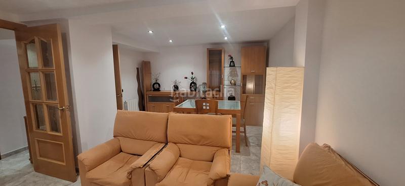 Foto 41326edb-0e93-41d9-9857-0b737e9c046d. Casa pareada en Olesa de Montserrat