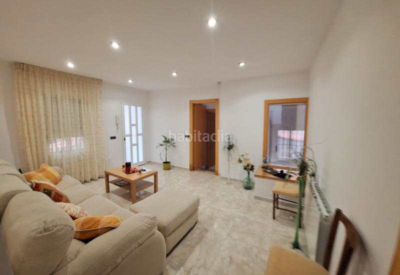 Foto aa733dc1-47a8-485c-9bb6-1be9e28be735. Casa pareada en Olesa de Montserrat
