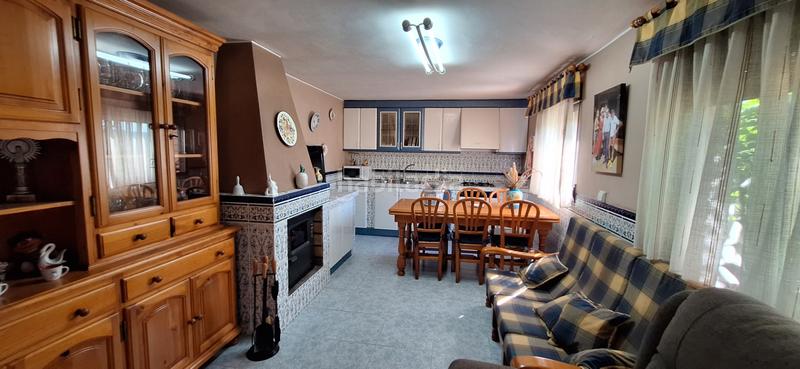 Foto 5dab74d6-38df-46c8-867b-b2bfa378d5ff. Chalet con camino riscaldamento parcheggio in Abrera