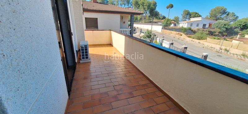 Foto a5cf1e6b-6170-410a-8e3c-1f541cf9fd76. Chalet con camino riscaldamento parcheggio in Abrera