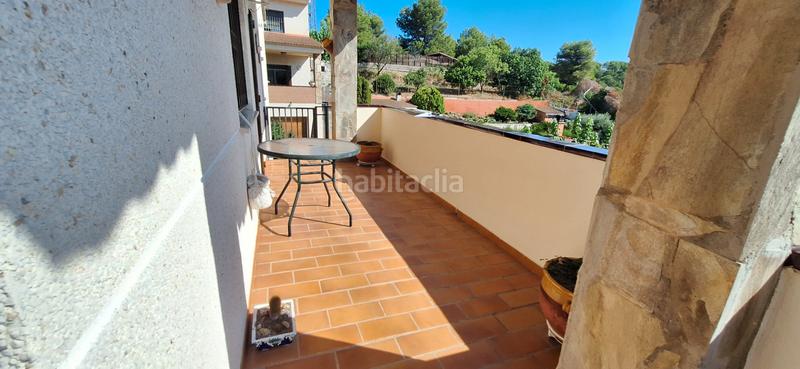 Foto fa3a013b-3c5d-40a1-9338-de3f41f18a5a. Chalet con camino riscaldamento parcheggio in Abrera