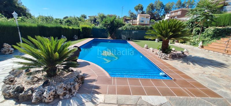 Foto ffa35993-0f04-444d-b26e-68bb84d60bb8. Chalet con camino riscaldamento parcheggio in Abrera