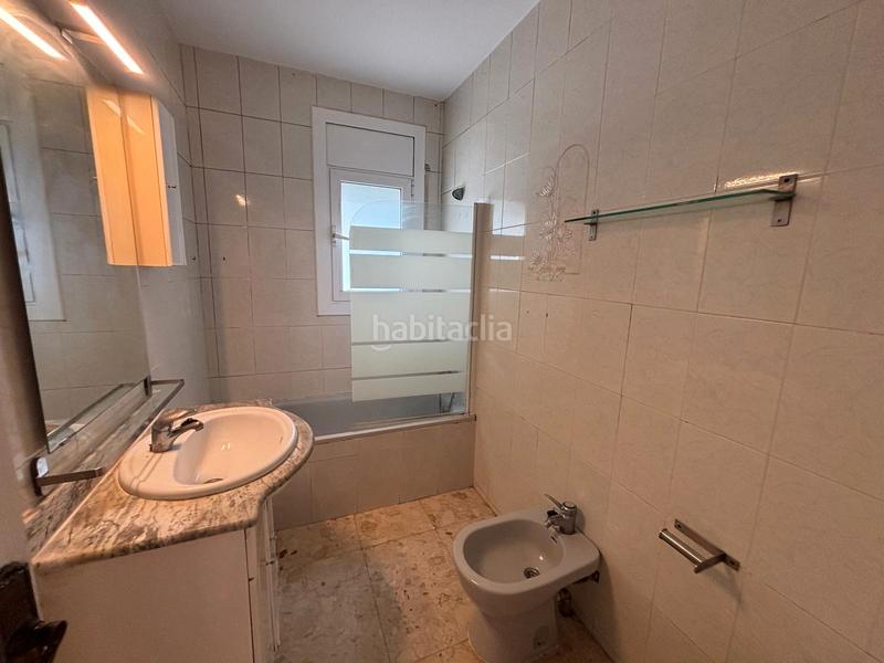 Foto e3f82187-4167-43f2-b0ae-b02e4bc10475. Chalet mit kamin heizung parking in Abrera
